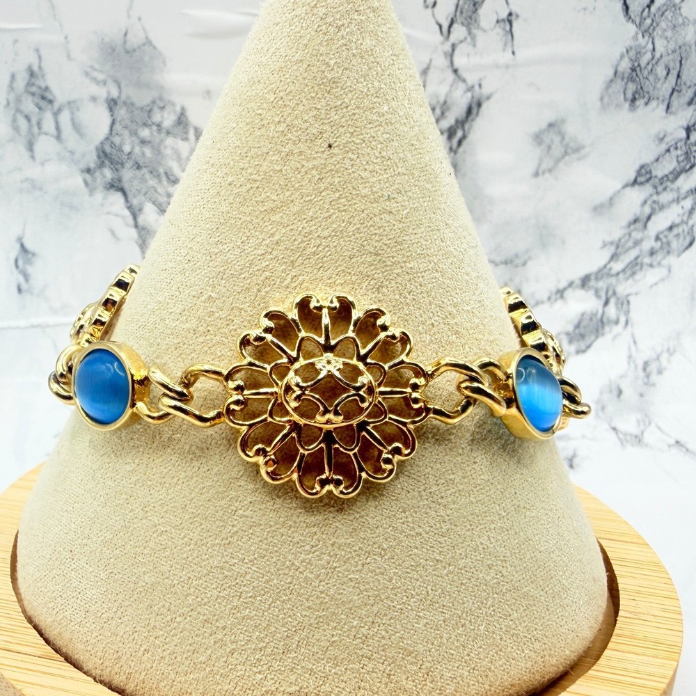 Blue Glass Cabochon Gold Tone Filigree Floral Link Bracelet 7.25 Inch